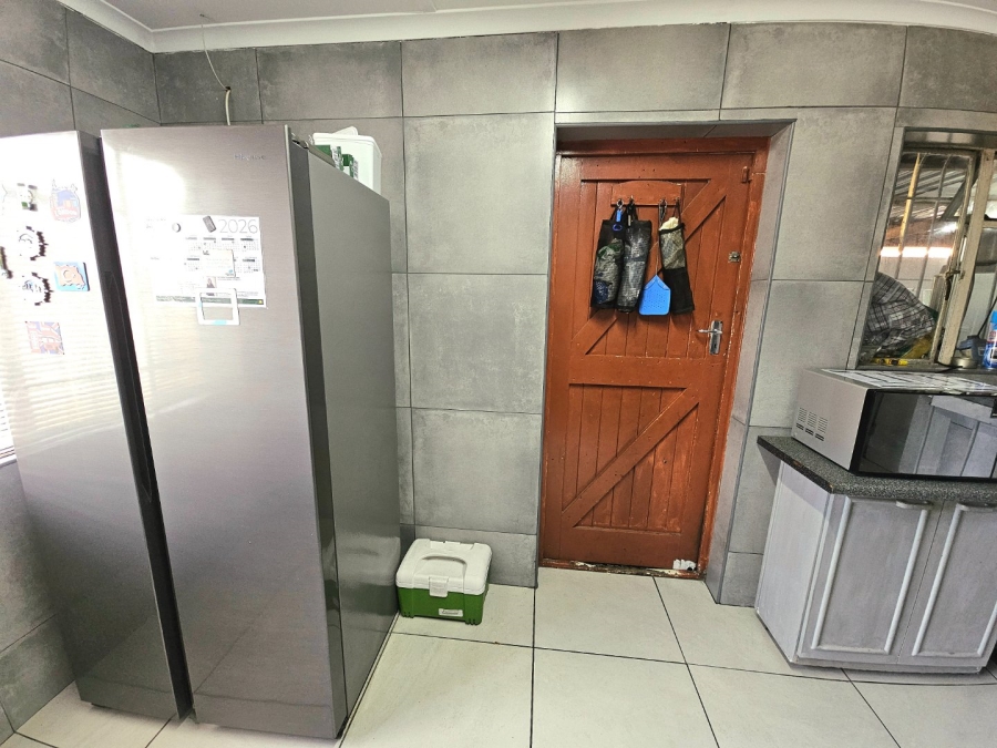 4 Bedroom Property for Sale in Strandfontein Village Western Cape